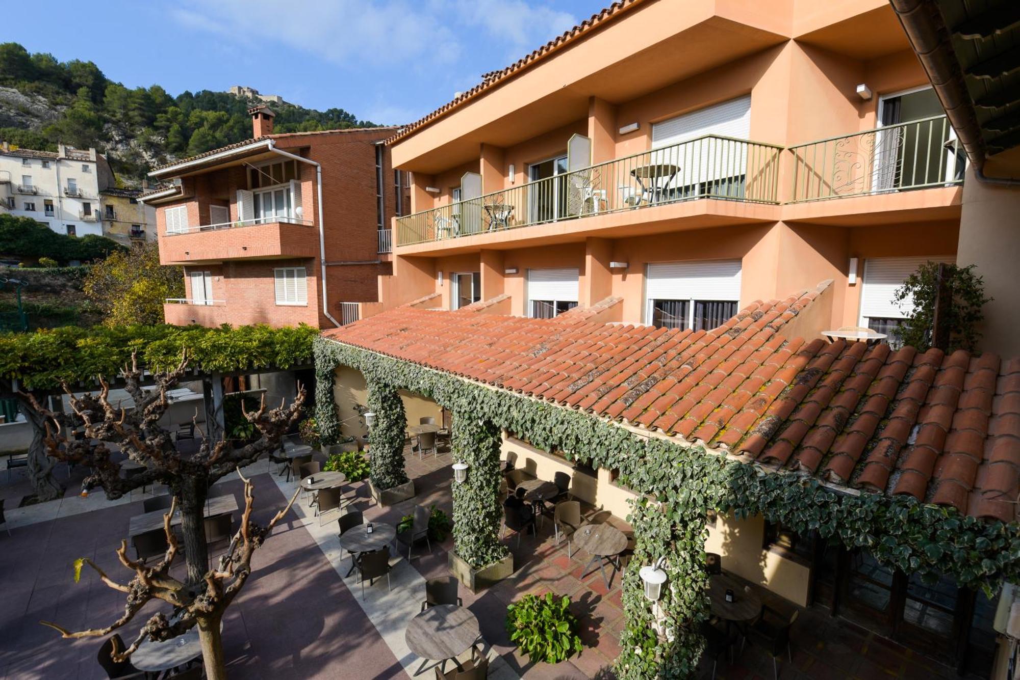 Hotel Robert La Pobla de Claramunt Exterior photo